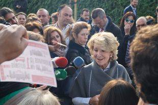 Aguirre reaparece y dice que su dimisión no fue "un reconocimiento de culpa"