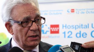 La Asamblea reprueba al consejero de Sanidad