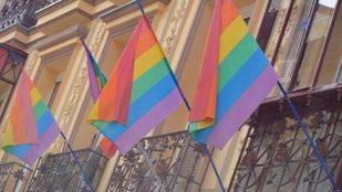 Boda multitudinaria en Lavapiés por el XII aniversario del matrimonio homosexual