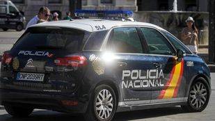 Detenidos tres neonazis por agredir e insultar a una pareja homosexual