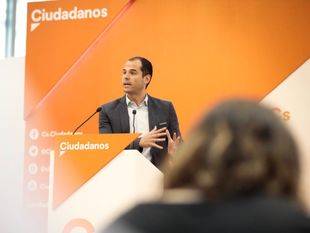 Aguado mantiene el acuerdo con Cifuentes pese al plante