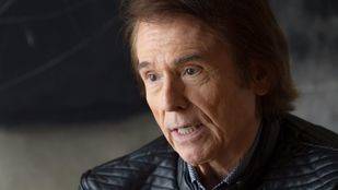 Una laringitis obliga a Raphael a suspender su concierto de este jueves 6 en Madrid