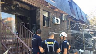 Un herido grave y varias viviendas afectadas tras producirse un incendio en Boadilla del Monte