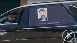 Familiares y amigos despiden a Pedro Aunión en el Tanatorio de San Isidro