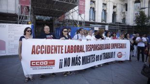 Los sindicatos se concentran en memoria de Pedro Aunión y demandan seguridad y transparencia para los autónomos