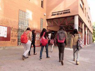La Comunidad contratará a 600 nuevos profesores de instituto