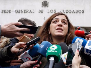 Archivada la querella contra Mayer por la retirada del monolito al Alférez Provisional