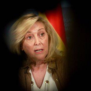 Dancausa niega ilegalidades en el contrato de Mercamadrid y se muestra indignada por su imputación