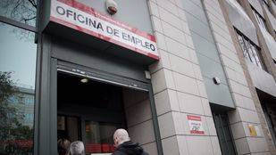 El Ayuntamiento y los sindicatos denuncian la precariedad del empleo y la Comunidad dice que "ha cumplido"