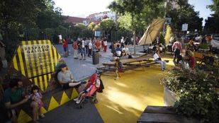 Cifuentes: "Los experimentos ideológicos del Ayuntamiento causan un perjuicio grande en la calle Galileo"