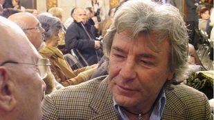 Le reducen la medicación a Ángel Nieto, que sigue estable