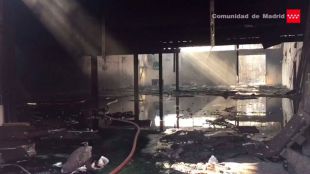Extinguido un incendio en una nave con "gran cantidad de colchones" en Leganés
