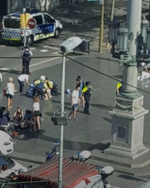 Dos atentados, 14 muertos y más de 100 heridos en Cataluña