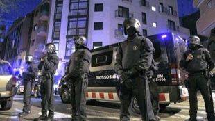 Siguen buscando a tres sospechosos aunque "es casi seguro que dos están muertos"