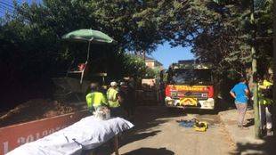 Un hombre, herido grave tras sufrir la caída de una plancha en un pozo de obras