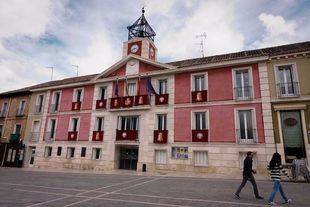 Caos en Aranjuez: el pleno nocturno que puede acabar sin Gobierno