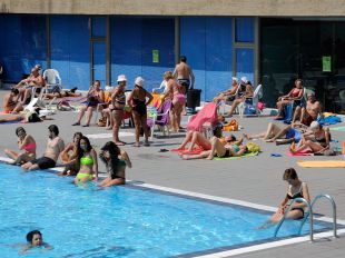 Las otitis de las piscinas, principal consulta pediátrica en verano