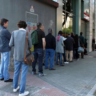 El paro sube en agosto con el fin del verano