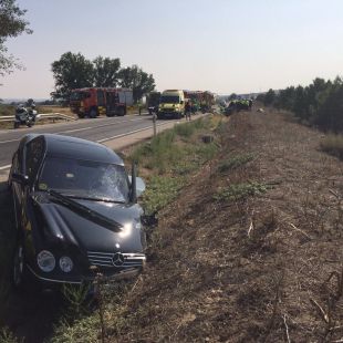 Un herido grave y cuatro leves en un accidente en la M-307