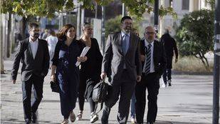 Carmena insiste en que "no hay imputación" de Mayer y Sánchez Mato