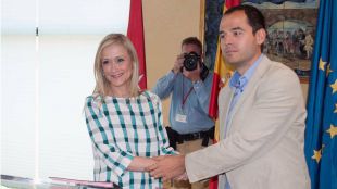 Cifuentes y Aguado amagan con reconducir su alianza