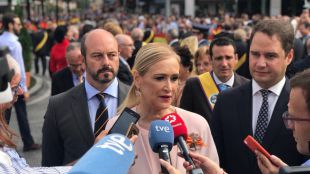 Cifuentes y Carmena: dos visiones de Cataluña