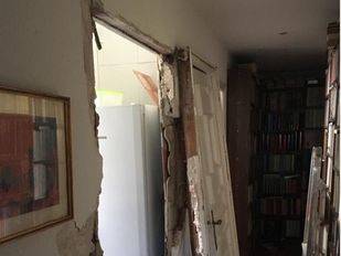 Un hombre sufre quemaduras al explotar su cocina