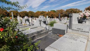 Reforzado el transporte para ir a los cementerios