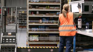 Amazon creará más de 2.700 empleos para Navidad