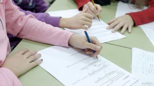 Los recortes en Educación no se recuperarán hasta 2025, según el PSOE