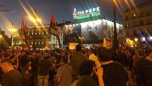 Detenidos tras unos altercados en la manifestación de Sol pro referéndum del 1-O