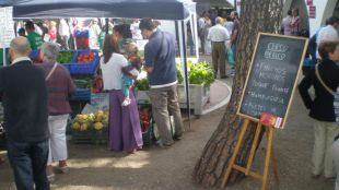 La miel y la mermelada endulzan el otoño del Día de Mercado