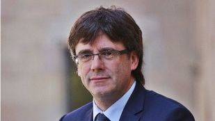 Puigdemont retrasa el proceso de entrega y participará en la campaña electoral