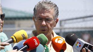 Granados dice que no se "acredita" que mandara quemar documentos