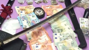 Detenidos por vender droga en una peluquería