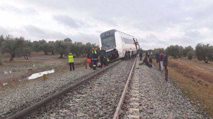 Tren descarrilado en Sevilla