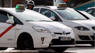 Todos los taxis podrán prestar servicio durante las noches de los fines de semana de diciembre