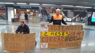 Un vigilante de seguridad de Metro, en huelga de hambre