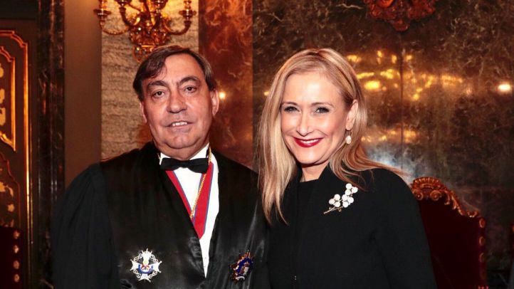 El nuevo fiscal general del Estado junto a Cristina Cifuentes.