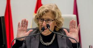 Manuela Carmena regatea su posible candidatura
