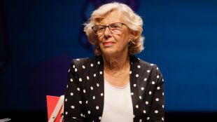 Carmena se planta y anuncia una "cierta reorganización"