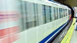 Evacuado un tren de la línea 9B de Metro por una avería