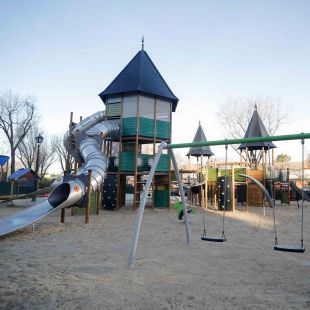 Orcasitas estrena una zona infantil integradora