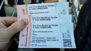 Parte de los trabajadores cobran la mitad de lo adeudado