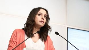 Arrimadas: Torrent seguirá "el camino de la independencia"