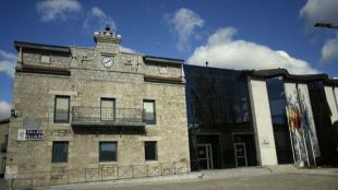 Cruz Roja y Villalba salvan la polémica para acoger a 51 refugiados