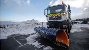 El Gobierno, en alerta en Madrid ante una cota de nieve que baja a los 600 metros
