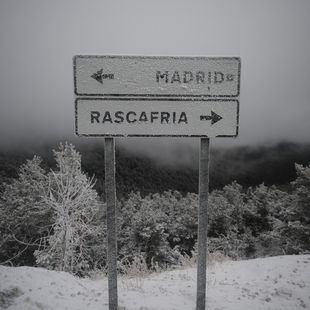 Navacerrada y Cotos, con cortes intermitentes