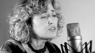 Laura Granados nos pide 'Permiso para acariciar' con la mejor música