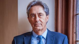 La UAH ya tiene nuevo rector: José Vicente Saz